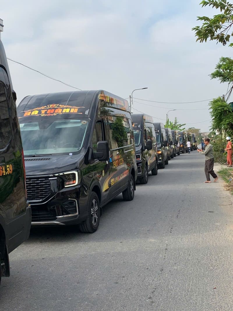 Nhà xe Hà Thành Limousine Nam Định Ý Yên đi Hà Nội Ninh Bình