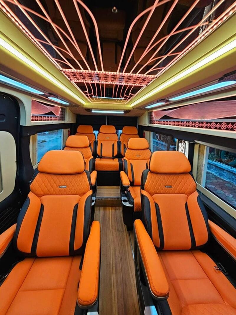 Nhà xe Nhật Hồng limousine Móng Cái đi Hà Nội chạy cao tốc 