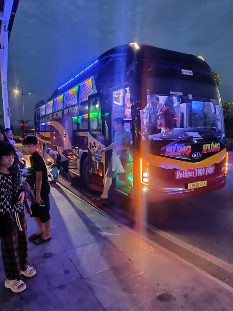 Nhà xe Hùng Hưng Lục Yên đi Mỹ Đình Gia Lâm Giáp Bát Hà Nội