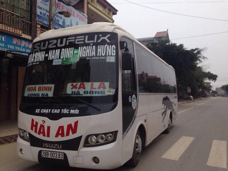 Nhà xe khách Hải An Hòa Bình từ Lạc Sơn đi Mỹ Đình Đà Nẵng