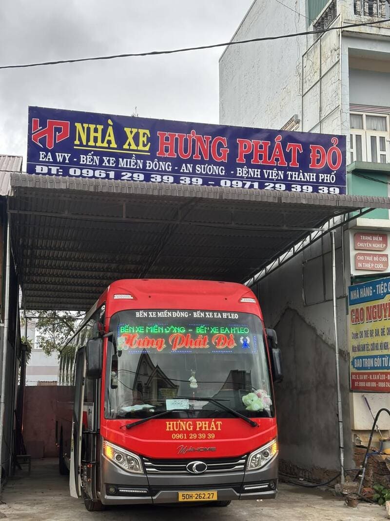 Nhà xe Hưng Phát Đỏ Eahleo Đắk Lắk Sài Gòn bến xe Miền Đông