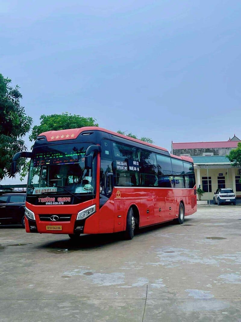 Nhà xe Trường Giang Gia Lai đi Đà Nẵng Huế Nghệ An Hà Nội