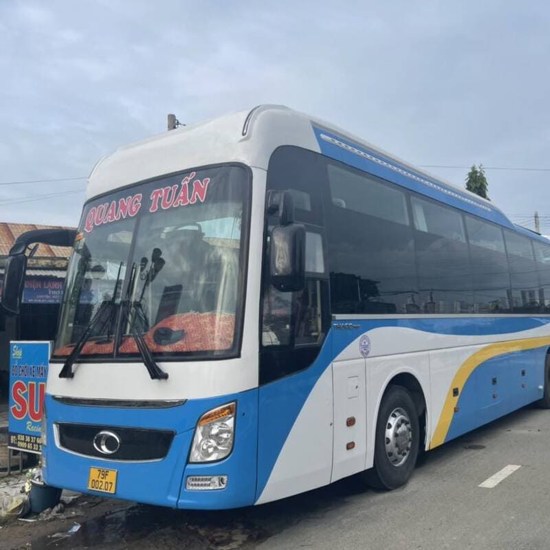Nhà xe Quang Tuấn Đại Lãnh Tu Bông Vạn Giã Ninh Hòa Đà Lạt Đắk Lắk
