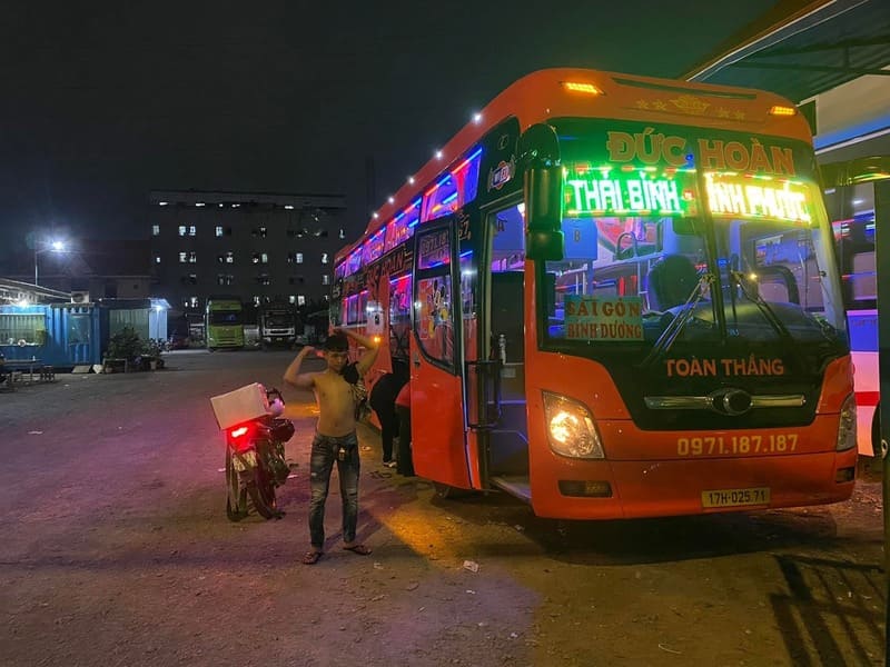 Nhà xe Đức Hoàn: Lịch trình di chuyển, số điện thoại & giá vé