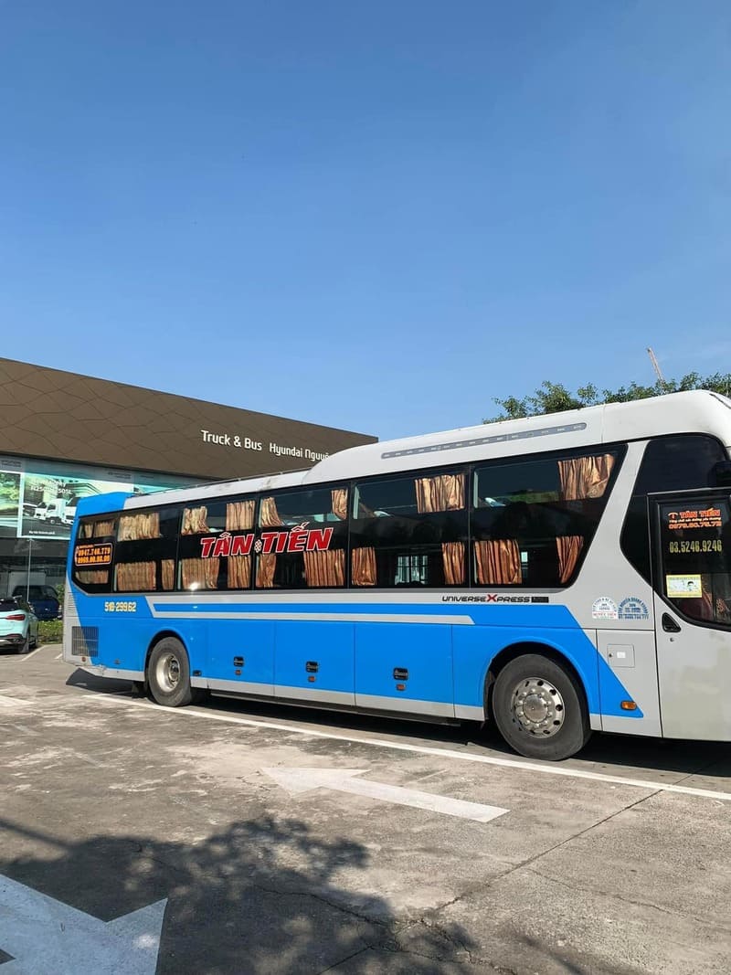 Nhà xe Tân Tiến Cát Hưng Phù Cát Bình Định Sài Gòn Quốc lộ 1A