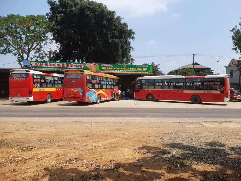 Nhà xe Quang Sơn Ngọc Lặc Cẩm Thủy Hà Nội Bắc Ninh