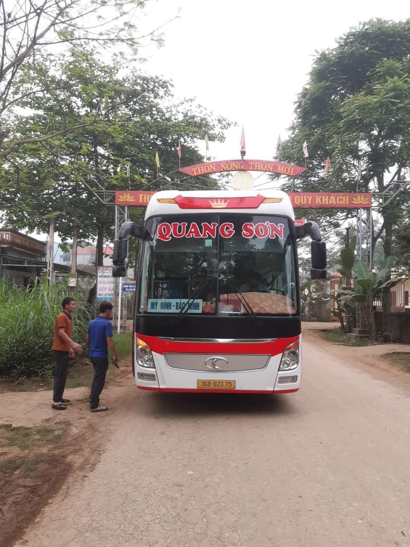 Nhà xe Quang Sơn Ngọc Lặc Cẩm Thủy Hà Nội Bắc Ninh