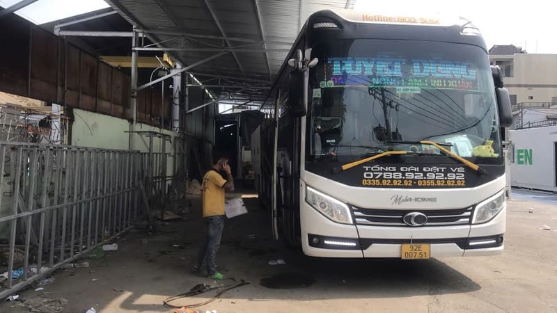 Nhà xe Tuyết Dũng Sài Gòn Quảng Nam Tam Kỳ Đà Nẵng QL1A