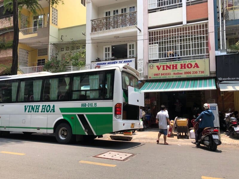 Nhà xe Vinh Hoa Sài Gòn đi LaGi Hàm Tân Bình Thuận
